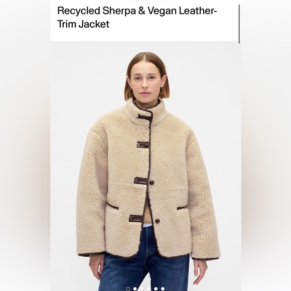 GAP Jackets & Blazers - GAP Women's Cream Teddy Jacket with Brown Accents